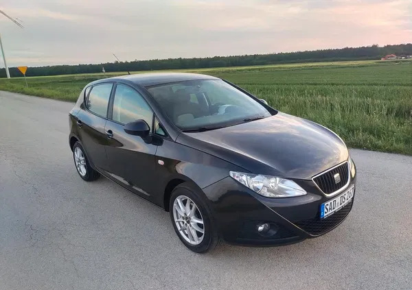 seat łódzkie Seat Ibiza cena 16700 przebieg: 175000, rok produkcji 2009 z Zakliczyn